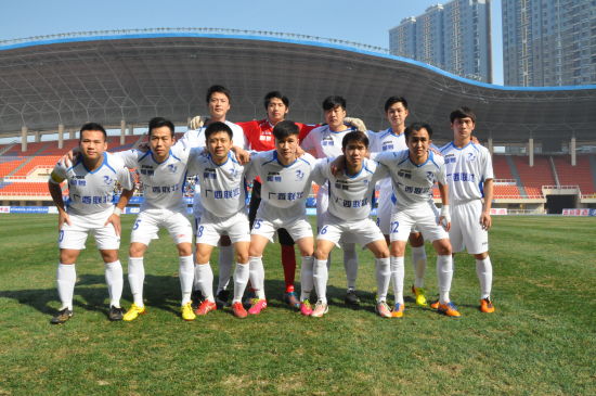 西甲半场：科斯塔扫射破门，皇家马略卡1-0瓦伦西亚（西甲半场战报：科斯塔推射得分，皇家马略卡暂1-0领先瓦伦西亚）