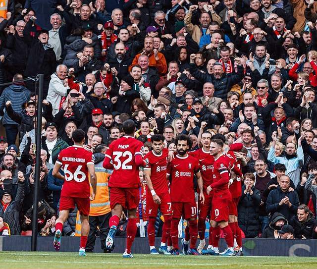 巴萨vs贝蒂斯首发：安东尼PK亚马尔，拉师傅、佩德里先发（巴萨vs贝蒂斯首发出炉：亚马尔对决安东尼，佩德里与拉师傅同列先发）