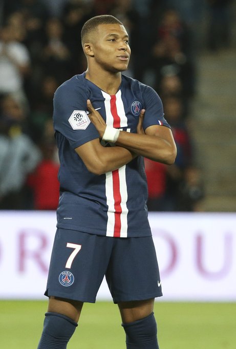 巴萨高管：诺坎普已经准备就绪只差最后一步，11月底一切到位（巴萨高层：诺坎普仅余最后一步，预计11月底全部到位）