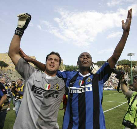 勇士巴特勒vs独行侠14分9助攻全过程：攻传一体+连番教育新状元秀（巴特勒率勇士战独行侠全场纪实：14分9助攻，攻传合一连番给新状元上课）