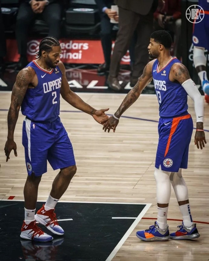 门德斯：不知道为啥有这么多关于亚马尔的噪音，我们都年轻过（门德斯谈亚马尔：不解外界喧嚣，谁不曾年轻？）