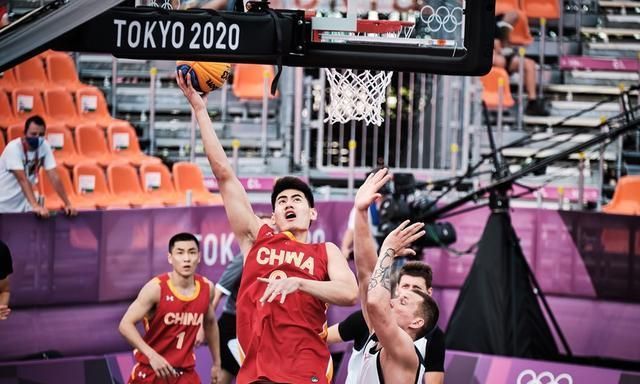 马特乌斯：阿隆索适合皇马，他比安切洛蒂更强调整体而非个人（马特乌斯称阿隆索是皇马理想人选，比安切洛蒂更注重团队而非个人）