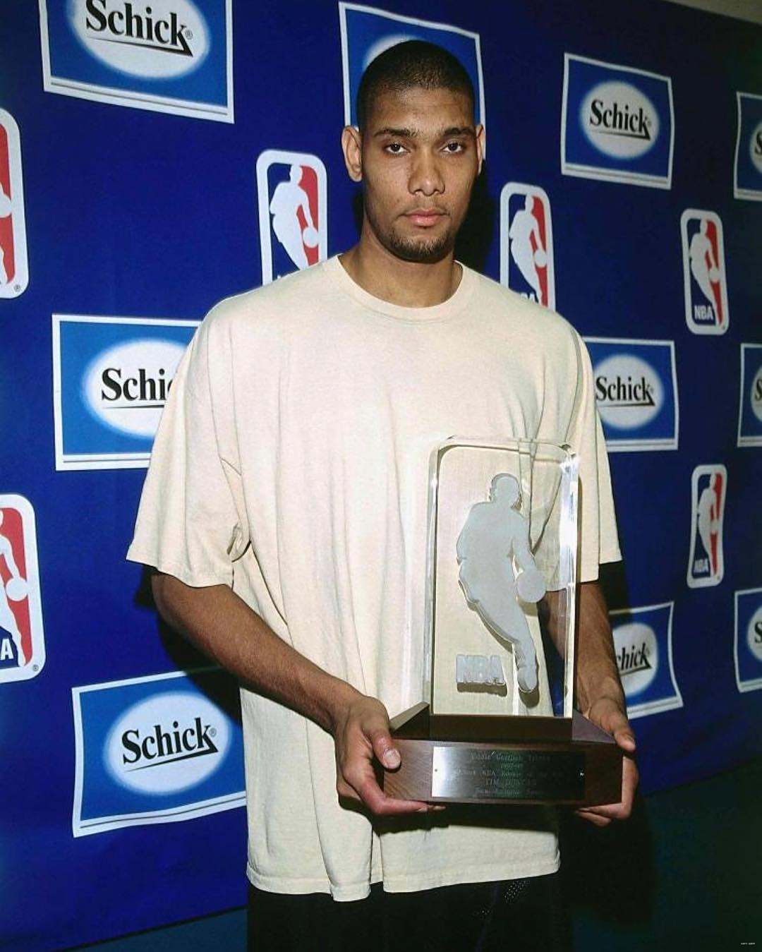 德天空：尤文关注匈牙利20岁中场托特，球员身价1500万欧（德天空：尤文有意引进20岁匈牙利中场托特，估值1500万欧）