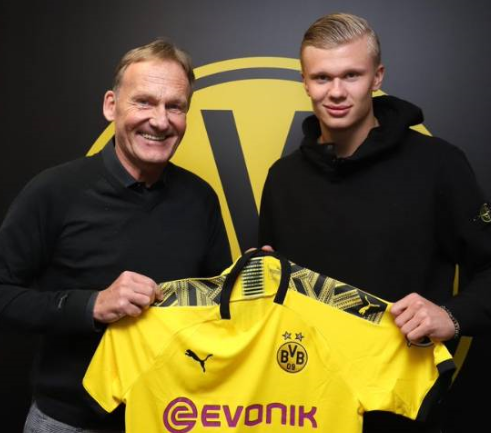 世界杯冲冠形势愈发明朗（世界杯夺冠格局日趋清晰）