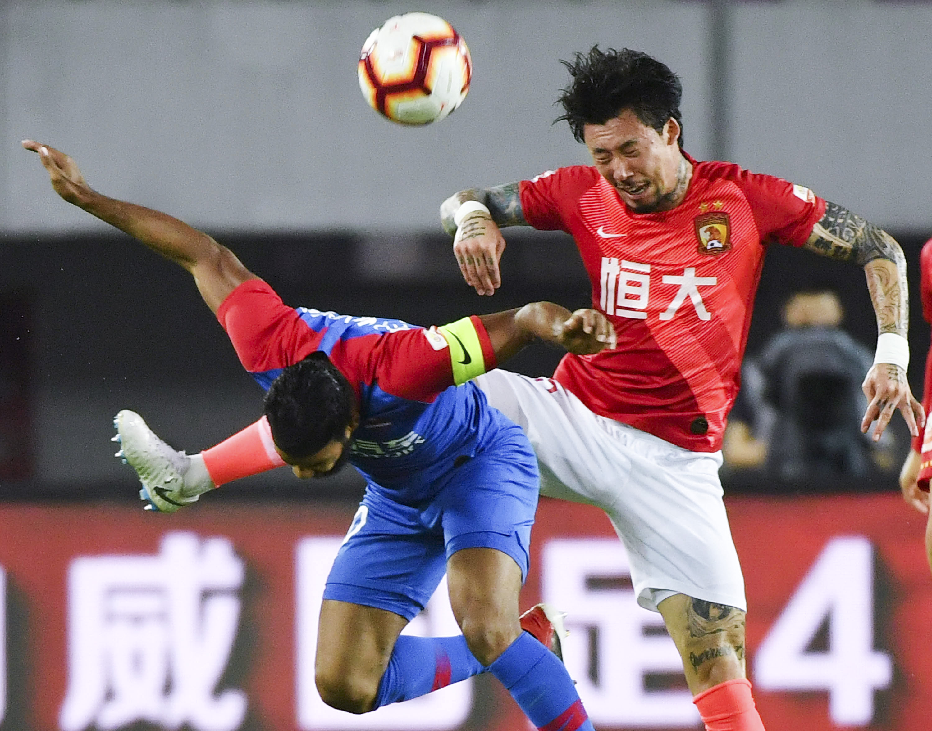 官方：葡萄牙门将若泽-萨因祖父去世离队，布拉加门将卡瓦略入替（官方：若泽-萨因祖父离世暂离葡萄牙队，布拉加门将卡瓦略递补入选）